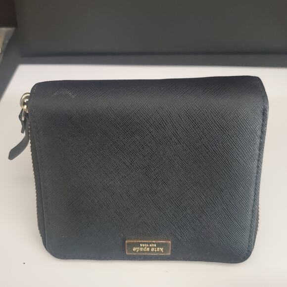 Kate Spade New York Zippered Bi-fold Wallet Travel Card Case Black - Picture 11 of 15